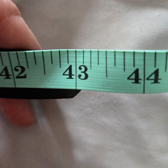 Shein | Black Fake Leather Belt with Cream Flower Buckle, Size M (Made Small) - Picture 6 of 6